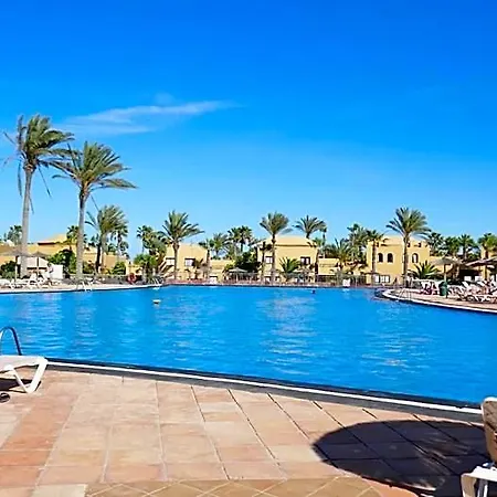 Home2book Breezy Palm View Duplex With Pool Appartamento
